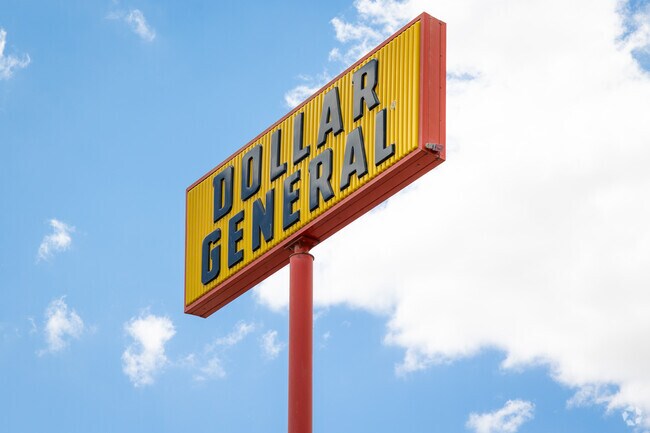 Dollar General in Somerset provides everyday essentials, snacks, and household items for convenient local shopping.