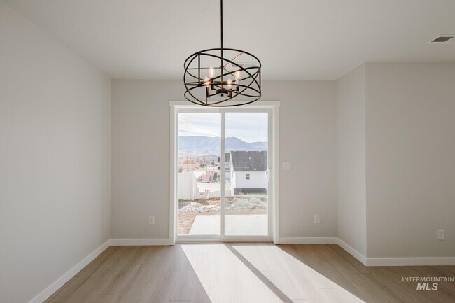 231 Caribou Ct, Horseshoe Bend, ID 83629 - photo 4