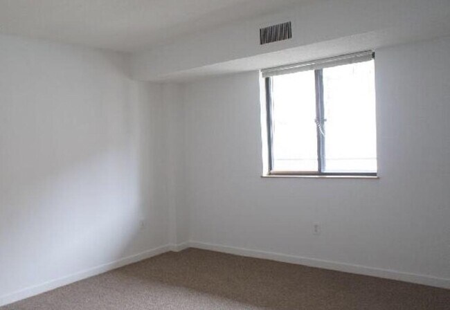 Kelton Place Condominiums unit 507, Allston, MA 02134 - photo 6