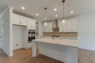 215 Willington Way Unit 36148184, Oswego, IL 60543