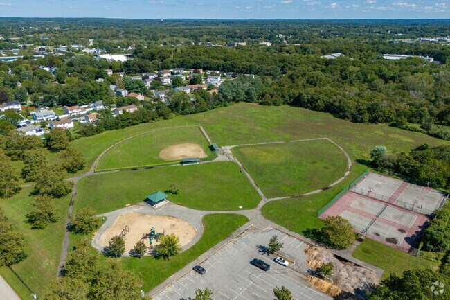 Kent Heights Athletic and Recreational Area in Kent Heights offers an expansive facility.