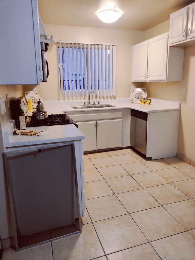 Union Plaza, Paramount, CA 90723 - photo 6