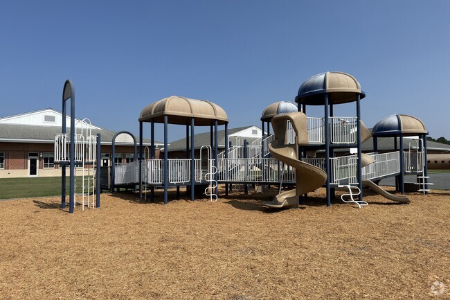 Ocean City Elementary School serves the community of Ocean City.