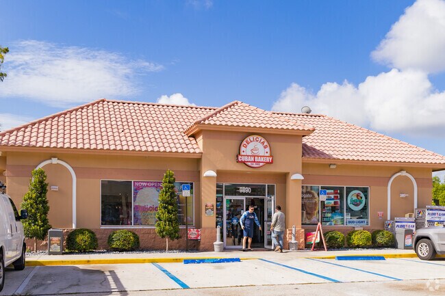 Delicias Cuban Bakery has been serving the neighborhood of Park Ridge since 2003.