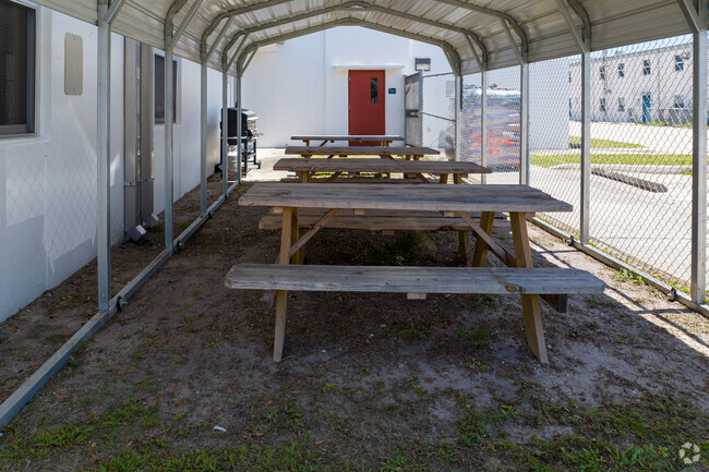 Fort Pierce Performance Based Prep has covered picnic tables for luncheons in Fort Pierce, FL.