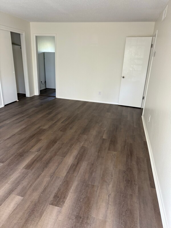 1914 St James Dr unit 4, Memphis, TN 38116 - photo 1