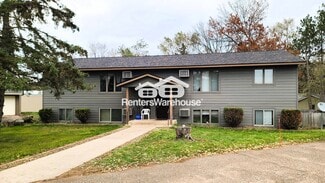 708 8th St N, Hudson, WI 54016