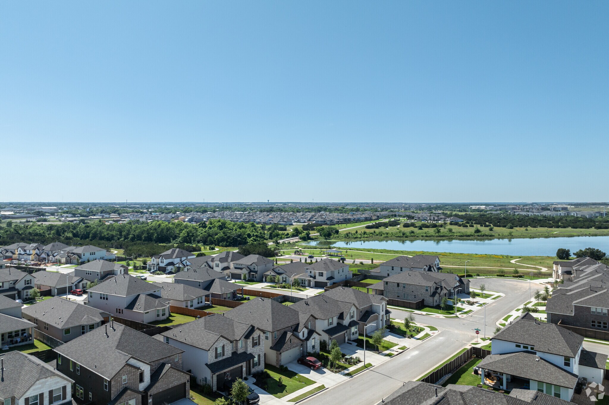 Horizon Park Boulevard directly connects the Horizon subdivision to Leander.