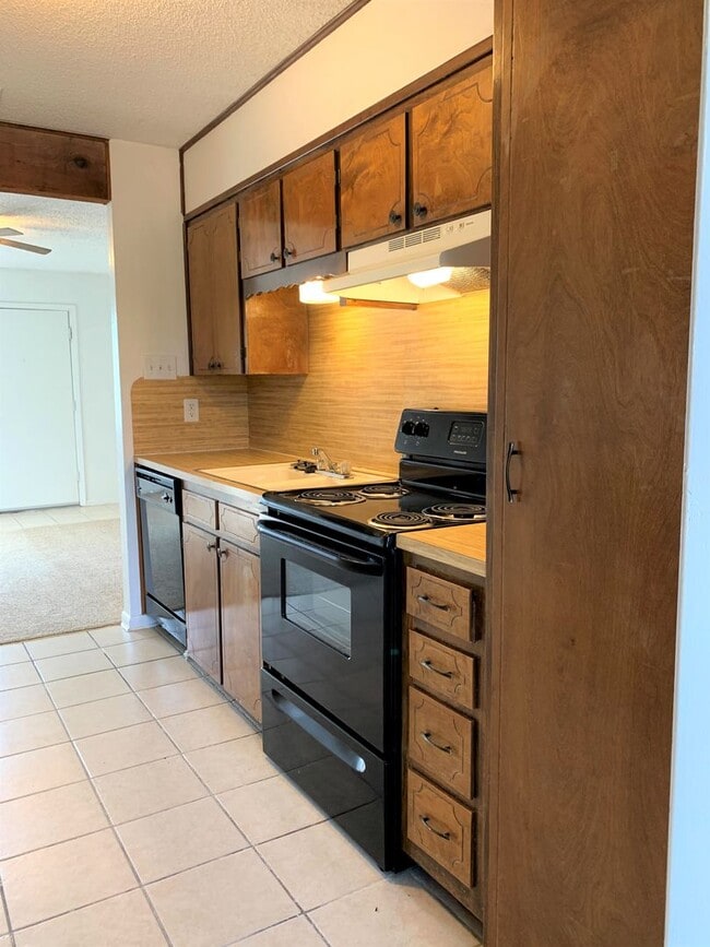 917 N 7th St unit C, Copperas Cove, TX 76522 - photo 6