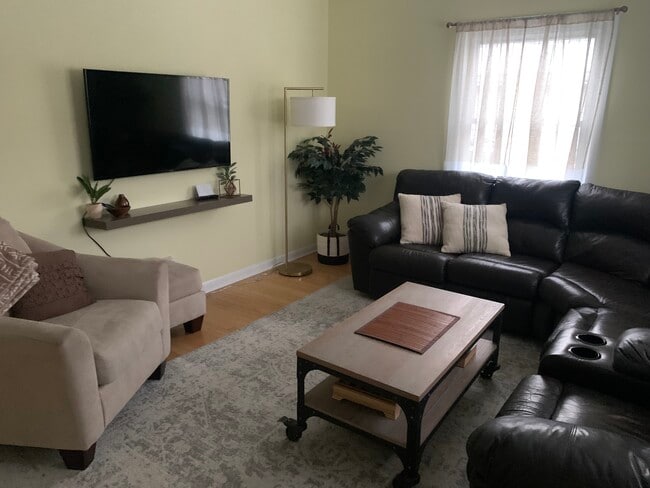 3754 E Denton Ave, Saint Francis, WI 53235 - photo 4