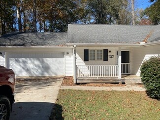 191 Bent Twig Dr, Cornelia, GA 30531