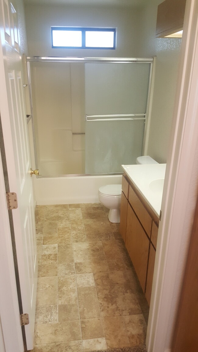 2506 N Walnut Rd, Turlock, CA 95382 - photo 3