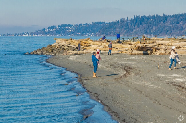 Visit the Puget Sound with your family at Saltwater State Park just minutes from Salt Air Hills.