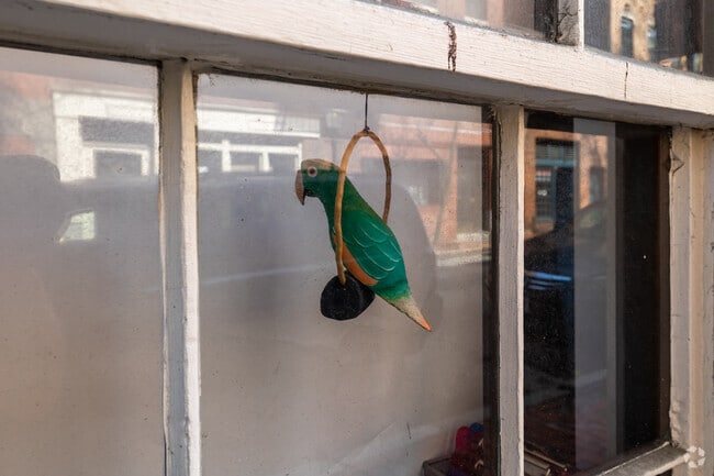 A little birdie told me that The Advent School in Boston is a great place to learn.