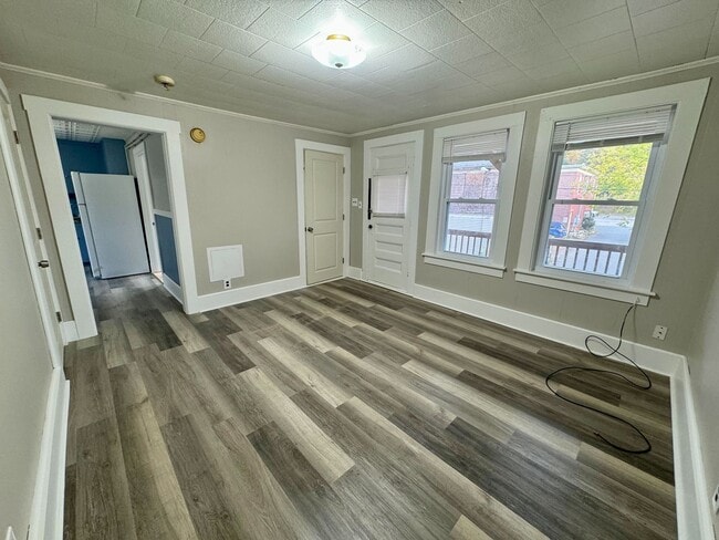 17 Sullivan St, Newport, NH 03773 - photo 6