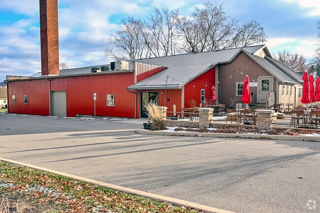 The Kekionga Craft Company sells fresh cider and mead in their Tap Room near Lake Forest.