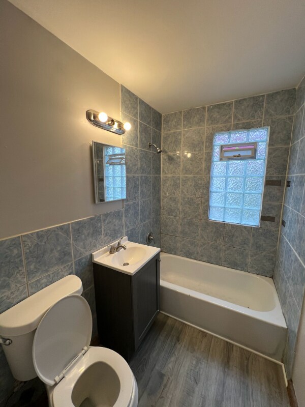 5009 N 46th St unit Lower, Milwaukee, WI 53218 - photo 6