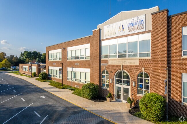 Unionville Elementary School has a diverse and welcoming student body that fosters learning.