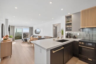 218 E Surfside Dr Unit 218 E Surfside, Port Hueneme, CA 93041