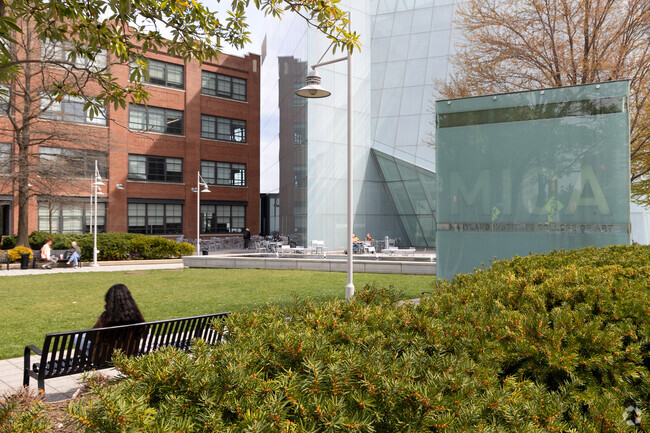 Being located close to MICA gives Barclay an artsy and lively vibe.