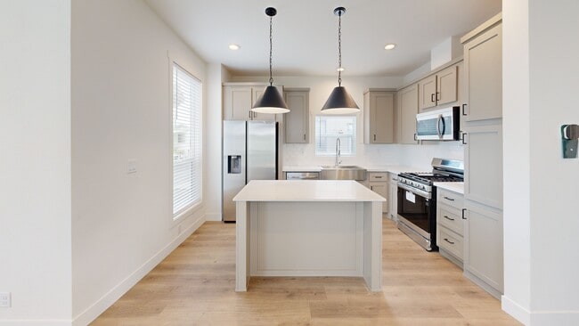 630 S Maple Ave unit 7, Montebello, CA 90640 - photo 3