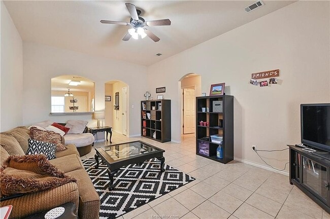 3515 Paloma Ridge Dr, College Station, TX 77845 - photo 2