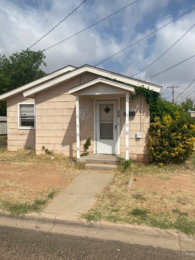 312 W 15th St Unit 312 W 15th, Odessa, TX 79761