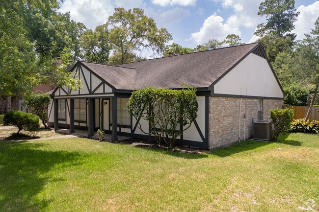 Kingwood offers a variety of housing options to suit every lifestyle.