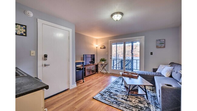 210 Water St unit 4, Hallowell, ME 04347 - photo 2