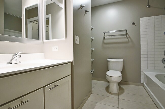 178 W Van Buren St, Chicago, IL 60605 - photo 7