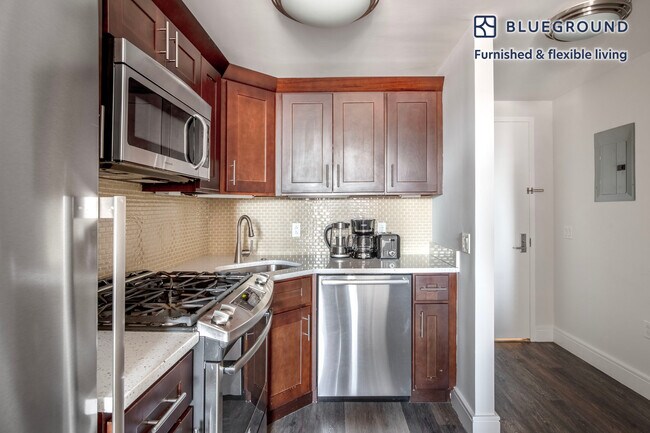 354 E 91st St unit FL9-ID1117, New York, NY 10128 - photo 7