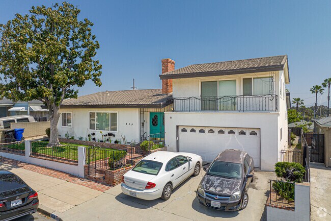 Mount Hope homes rarely feature attached garages as a standard design.