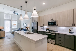 2929 Oak Lawn Ave, Dallas, TX 75219