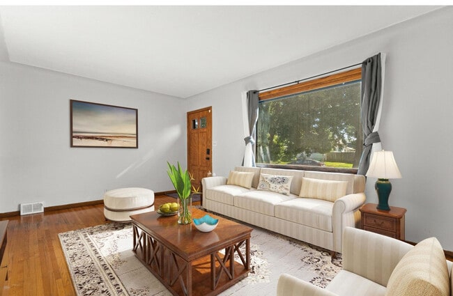 5748 35th Ave S, Minneapolis, MN 55417 - photo 3