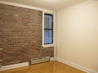 120 Christopher St unit 10, New York, NY 10014 - photo 4