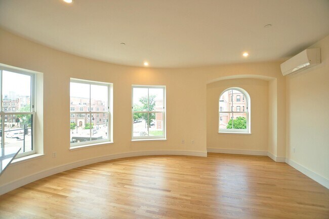868 Beacon St unit 1, Boston, MA 02215 - photo 5