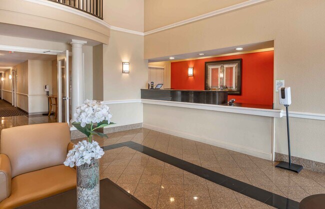 9370 Waldemar Rd, Indianapolis, IN 46268 - photo 6