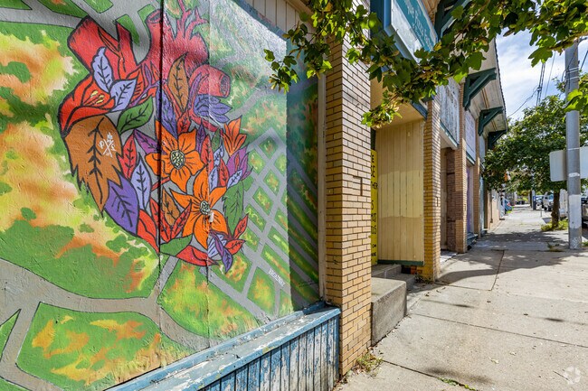 Beechview Beautification Project has placed colorful murals throughout the neighborhood.