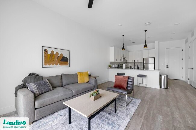 650 E Sycamore St unit 3205, Denton, TX 76201 - photo 3