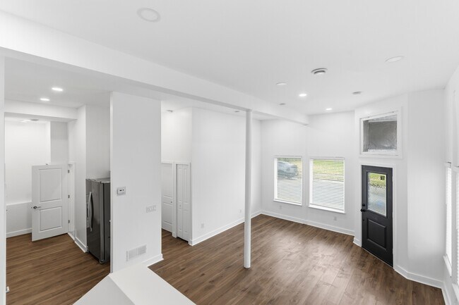 2503 W Forest Ave, Detroit, MI 48208 - photo 7