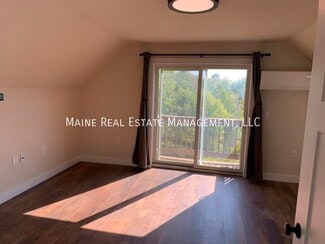 2478 Us-2 Unit 1, Hermon, ME 04401