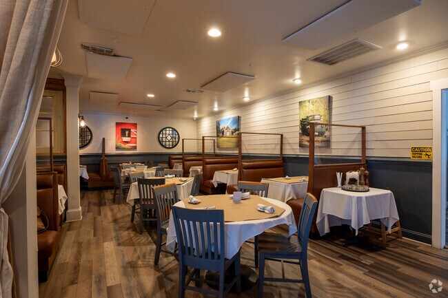 Union Hill Bar and Grill is a great place to go for dinner and drinks.