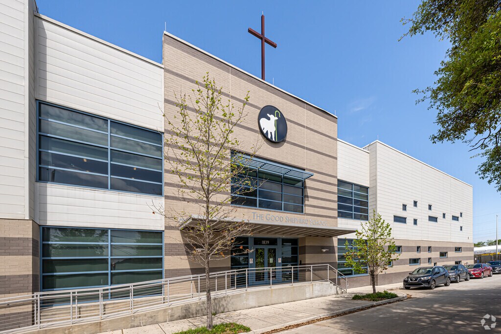 The Good Shepherd Nativity Mission School seeks to help low-income, urban youth.