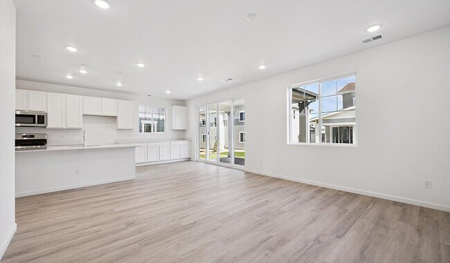 6586 N Nepal St, Aurora, CO 80019 - photo 6