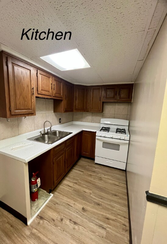 2201 Station Rd unit back, Erie, PA 16510 - photo 7