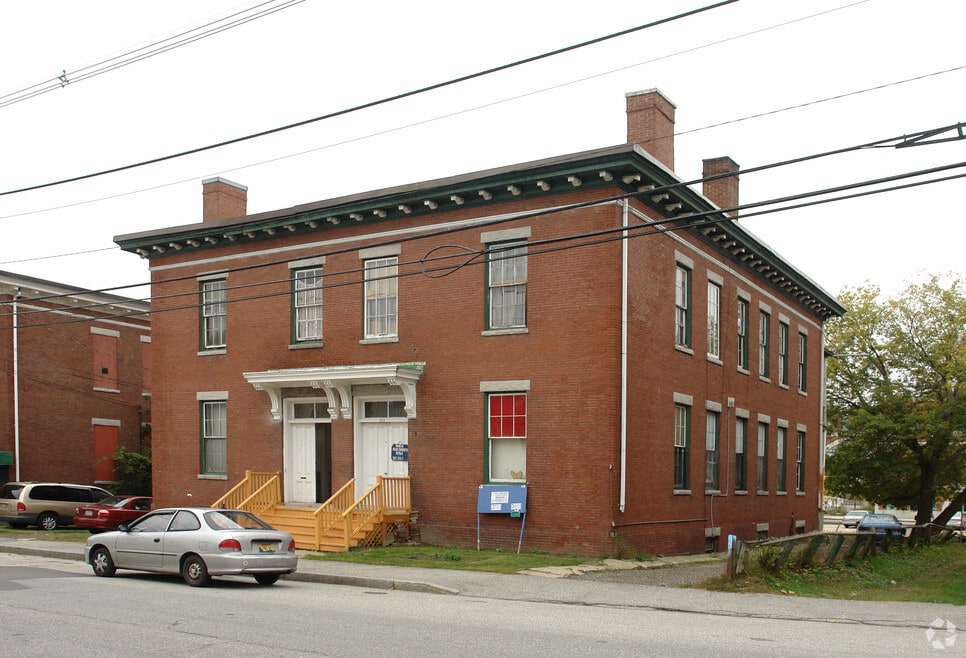 Maine Building