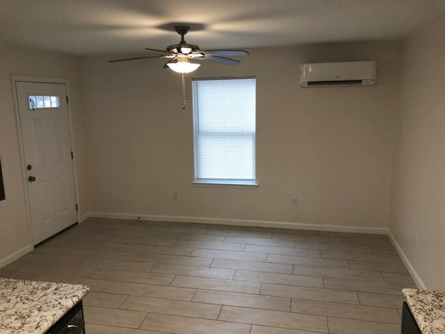 109 W 2nd St unit 113, Jasper, TN 37347 - photo 2