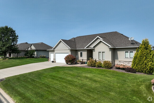 Large ramblers line many streets in Zumbrota.