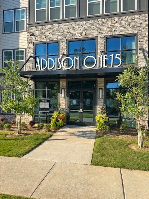 The Addison One15, Charlotte, NC 28269 - photo 3