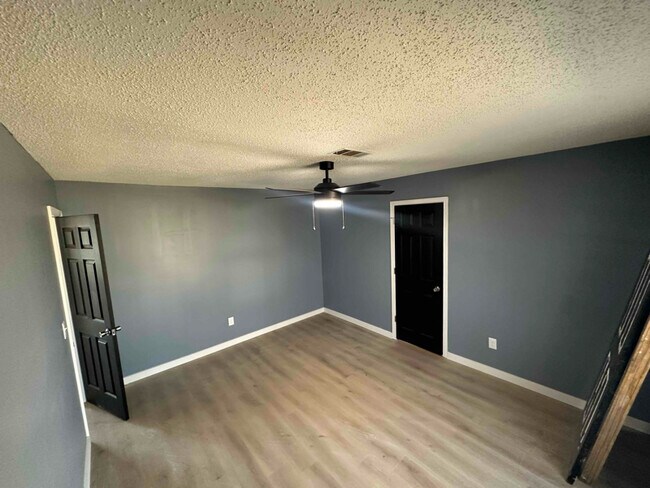 196 Cr 129 unit 196, Tupelo, MS 38801 - photo 6